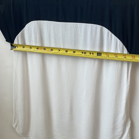 Kate Spade Black & White Color Block Print Sleeveless Blouse 2 - Picture 7 of 8